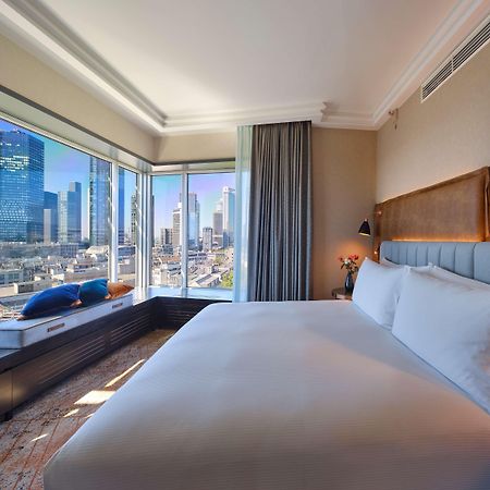 Hilton Frankfurt City Centre Frankfurt am Main Exterior photo Deluxe room