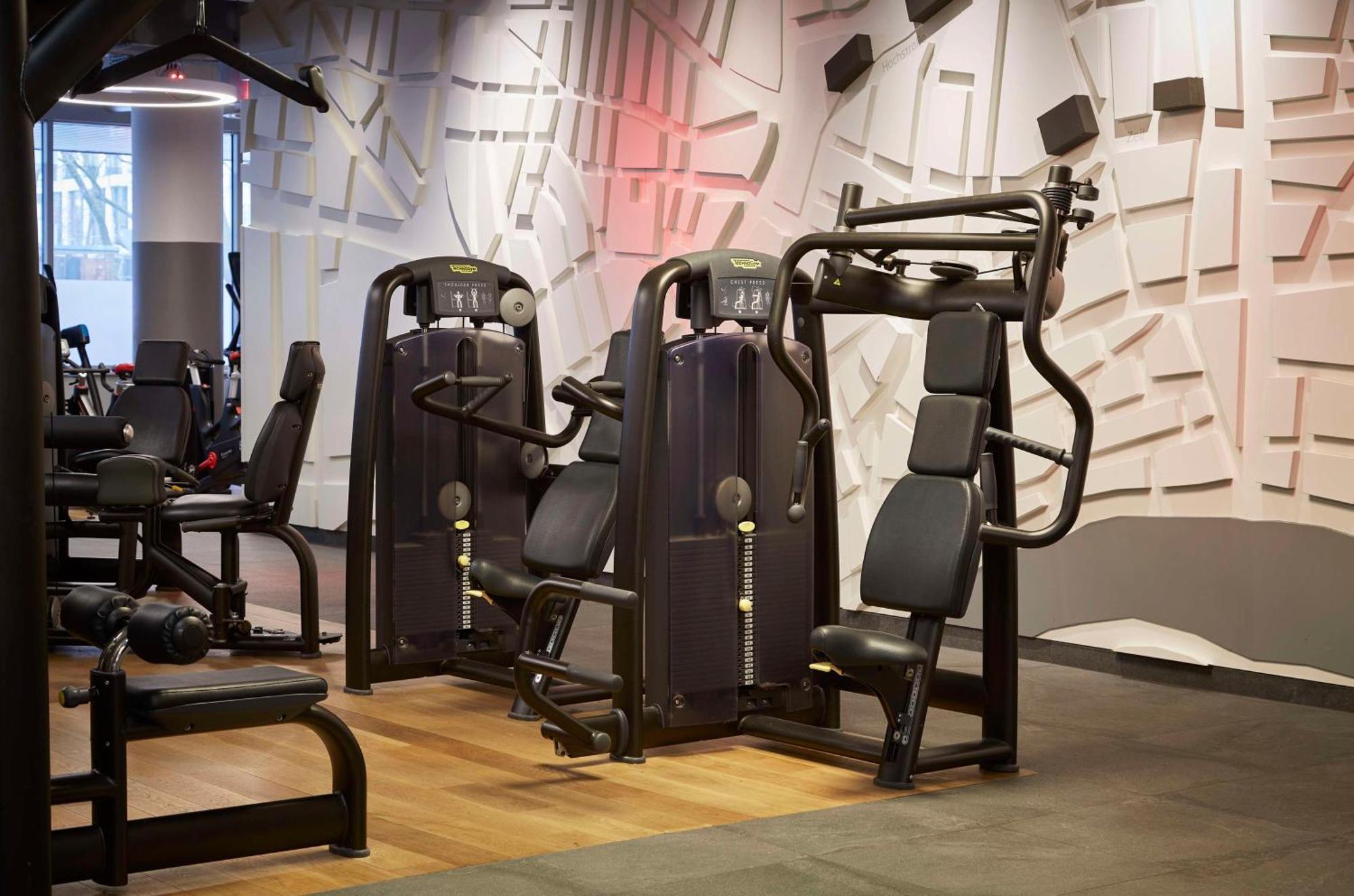Hilton Frankfurt City Centre Frankfurt am Main Exterior photo The gym at the 2012 London Olympics